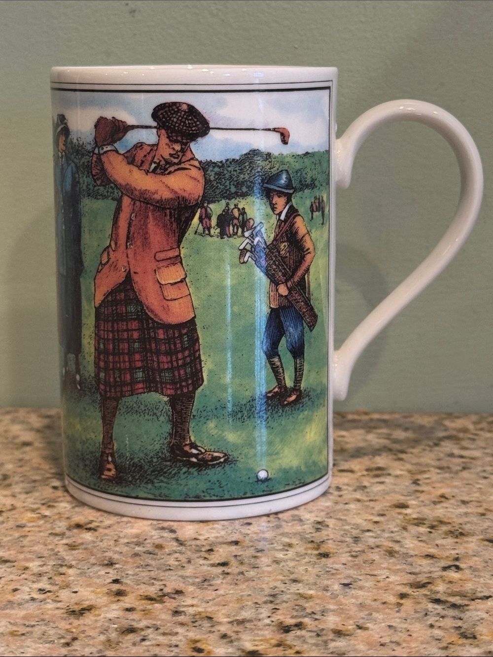 Golf Dunoon Stoneware Golf Scene Ceramic Mug in White and Green made in Scotland